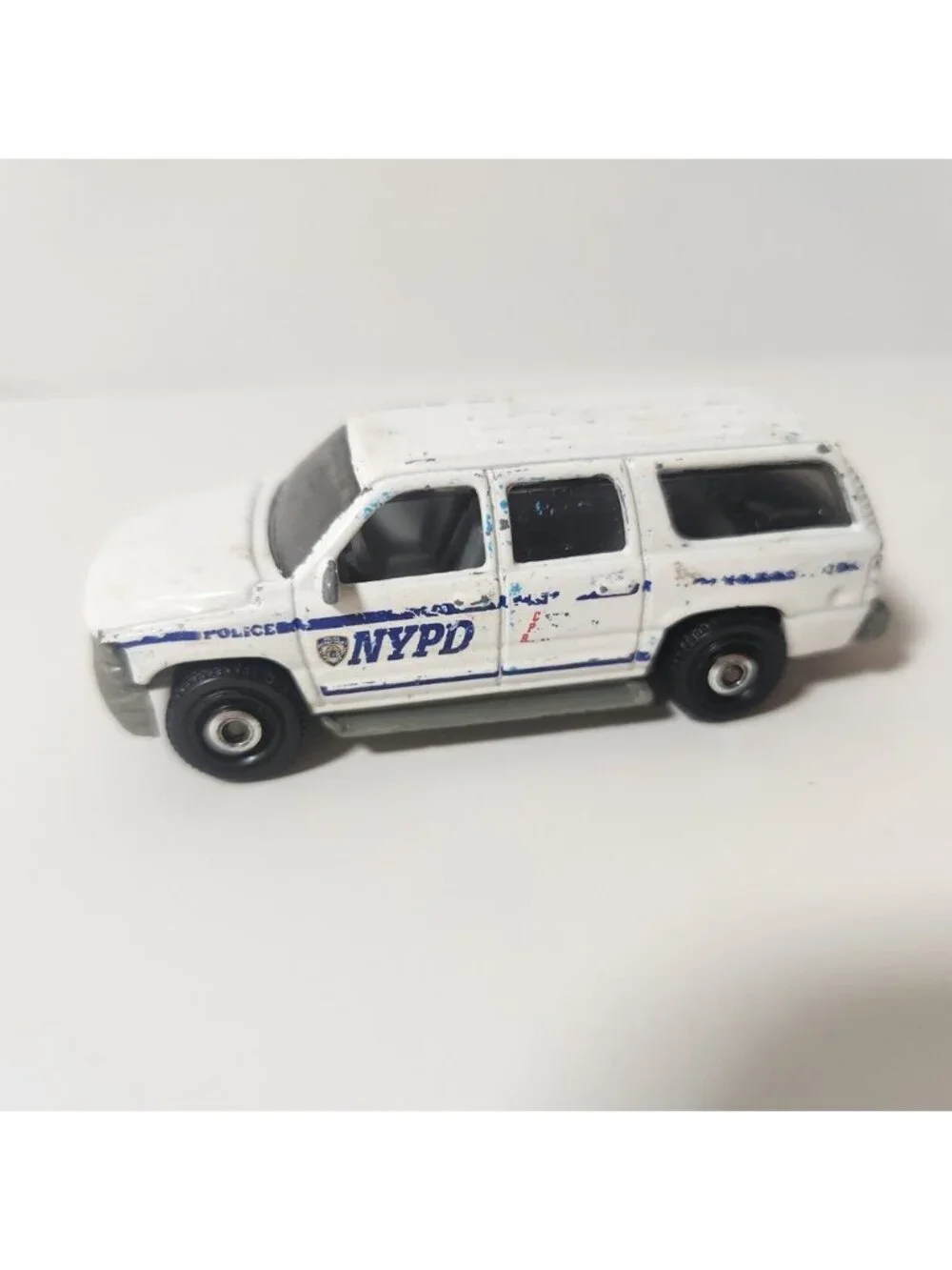 Matchbox 1999 Chevrolet‎ Suburban NYPD Police White Diecast Car 1:75